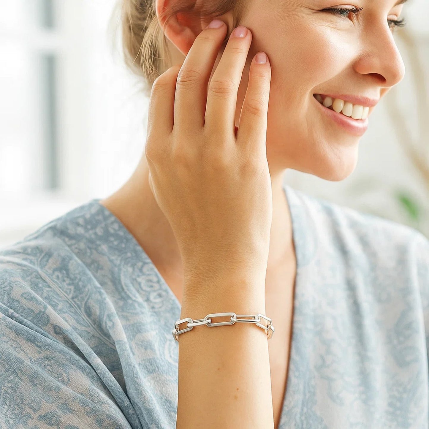 14K White Gold Extra Wide Paperclip Chain Bracelet (6.10 mm)