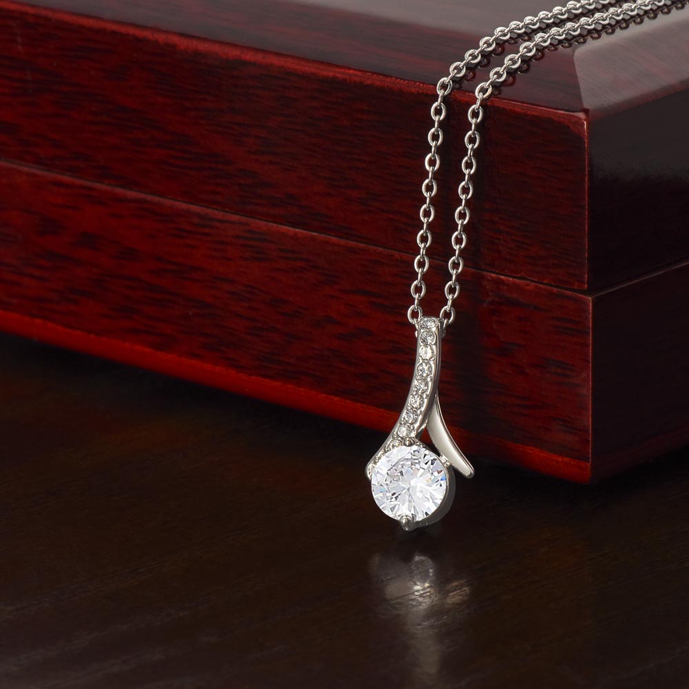 Alluring Beauty Necklace - Dazzle That Special Someone